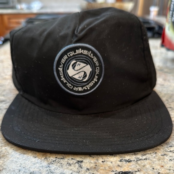 Quiksilver Black Cap - Picture 2 of 5